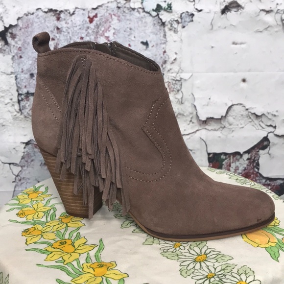Steve Madden Shoes - Steve Madden fringe ankle boots Cian